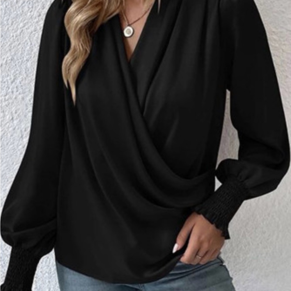 Black Basic Drape V-Neck Blouse for Women - Picture 2 of 3